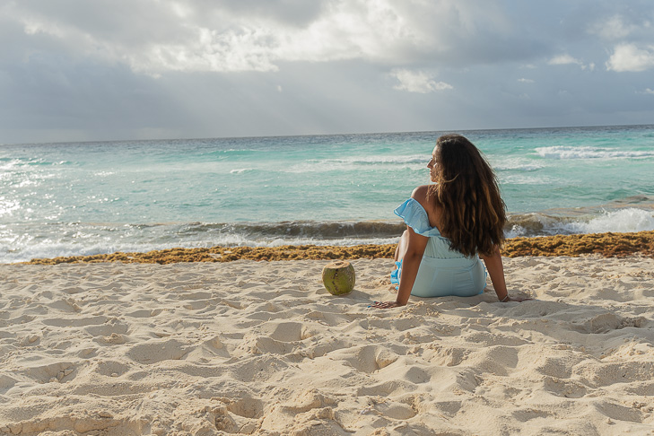 playa delfines cancun beach