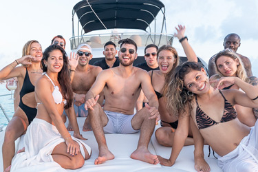 Private Yacht Rentals from Cancun to Isla Mujeres!