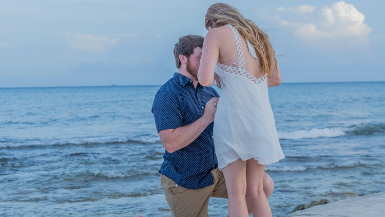 engagement photographer playa del carmen