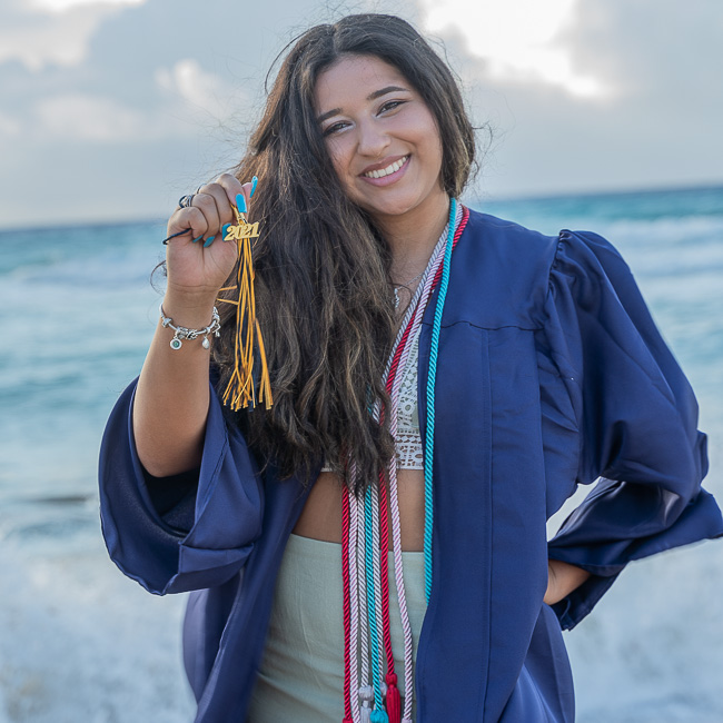 graduation poses cap and gown grad pictures photo ideas | Graduation poses  cap and gown, Graduation poses, Cap and gown