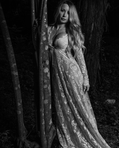 Black &Amp; White Boudoir Poses 3 black & white boudoir poses