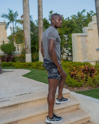 Male Fitness Poses For Outside Photoshoots 8 playa del carmen photographers