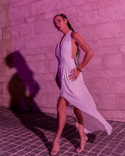 Fitness Model Photoshoot Ideas 10 fashion pose white dress night portrait