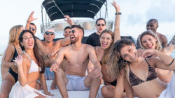 private yacht cruise cancun to isla mujeres