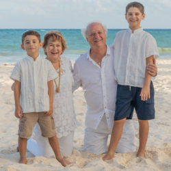 family beach photo ideas play del carmen