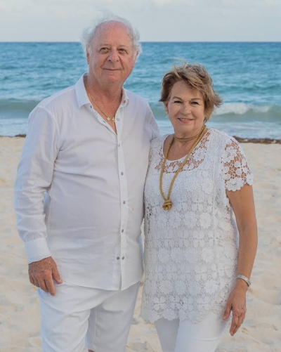 Family Photoshoot In Playa Del Carmen 2 senior portrait photrapher playa del carmen