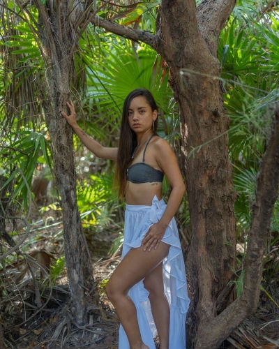 Beach Dress Pose Ideas 8 beach dress pose ideas 8